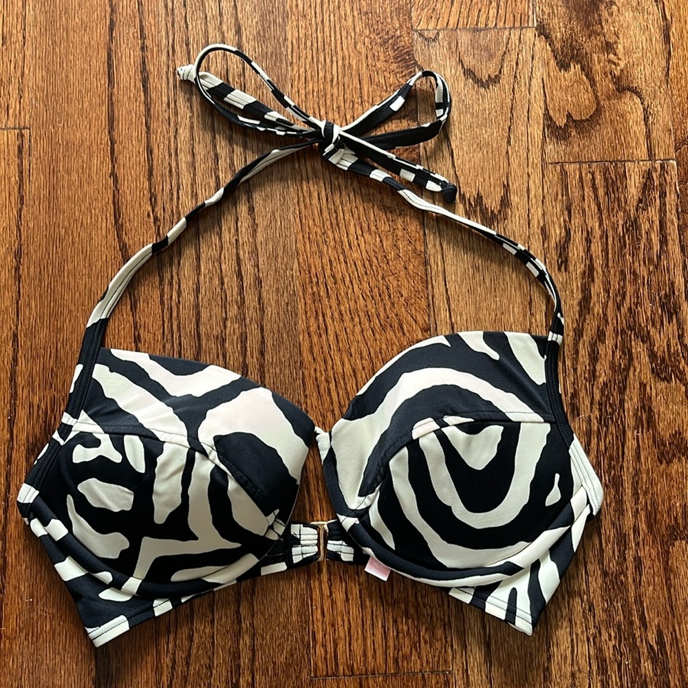 Victoria’s Secret Bikini Top (36D)